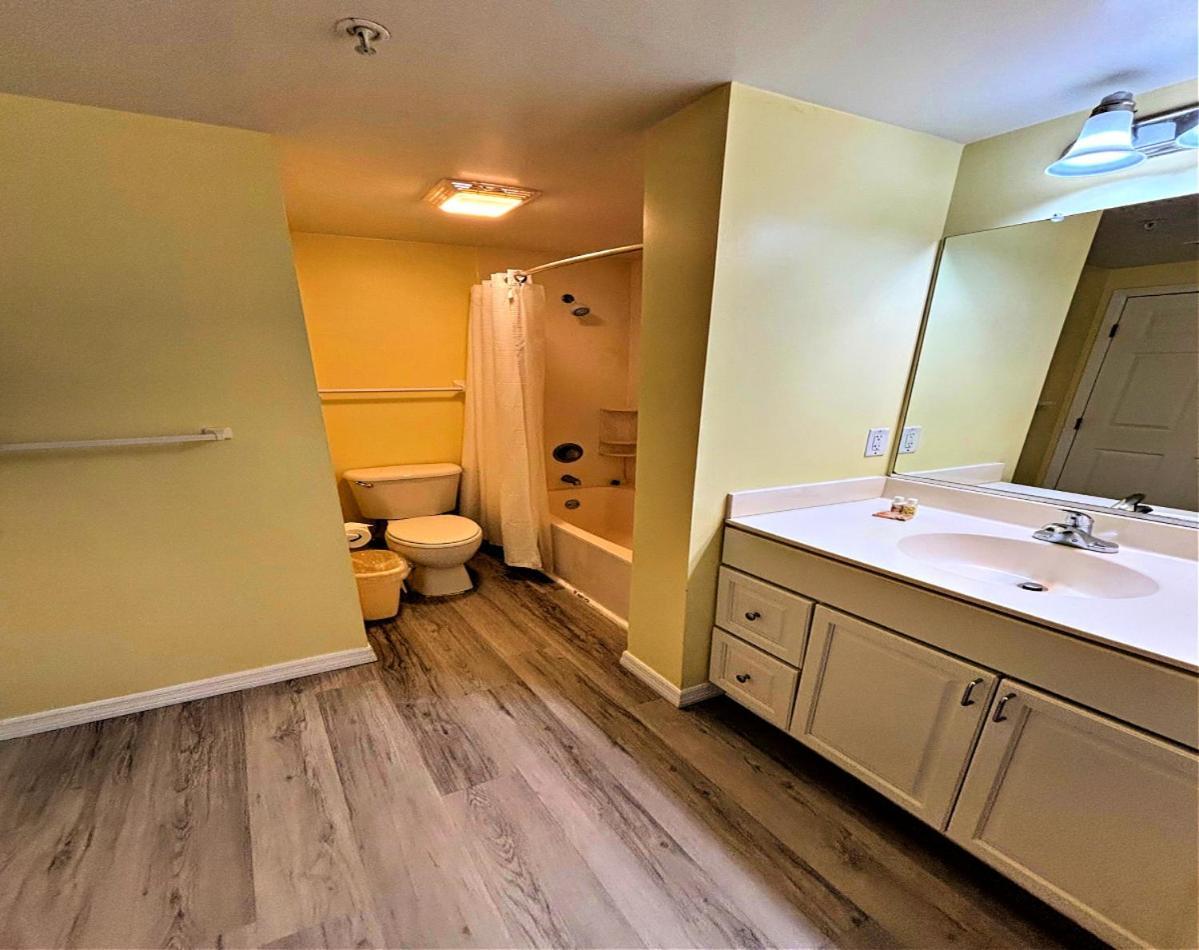 1 Bedroom Direct Oceanfront Condo Wyndham Ocean Walk Resort - Daytona Funland 703 Daytona Beach Exteriör bild
